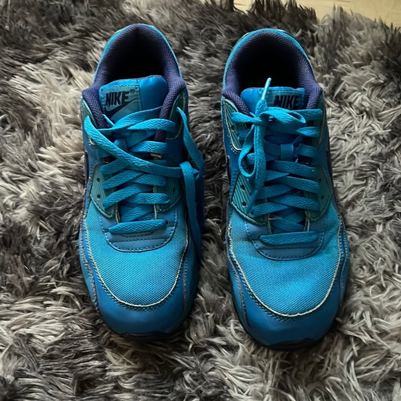 nike sneakers limited edition